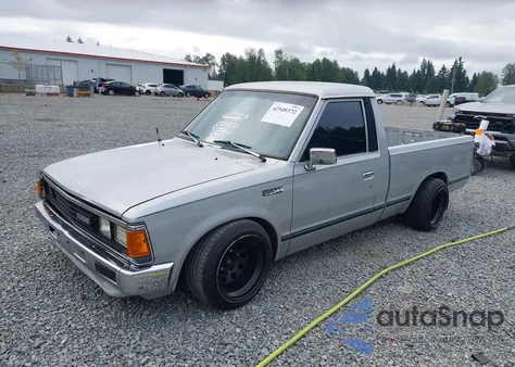 1986 Nissan 720 из США, поврежденный, VIN JN6ND01SXGX148116